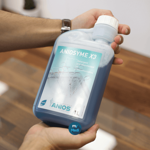 Cleaning solutions for tattoo instruments