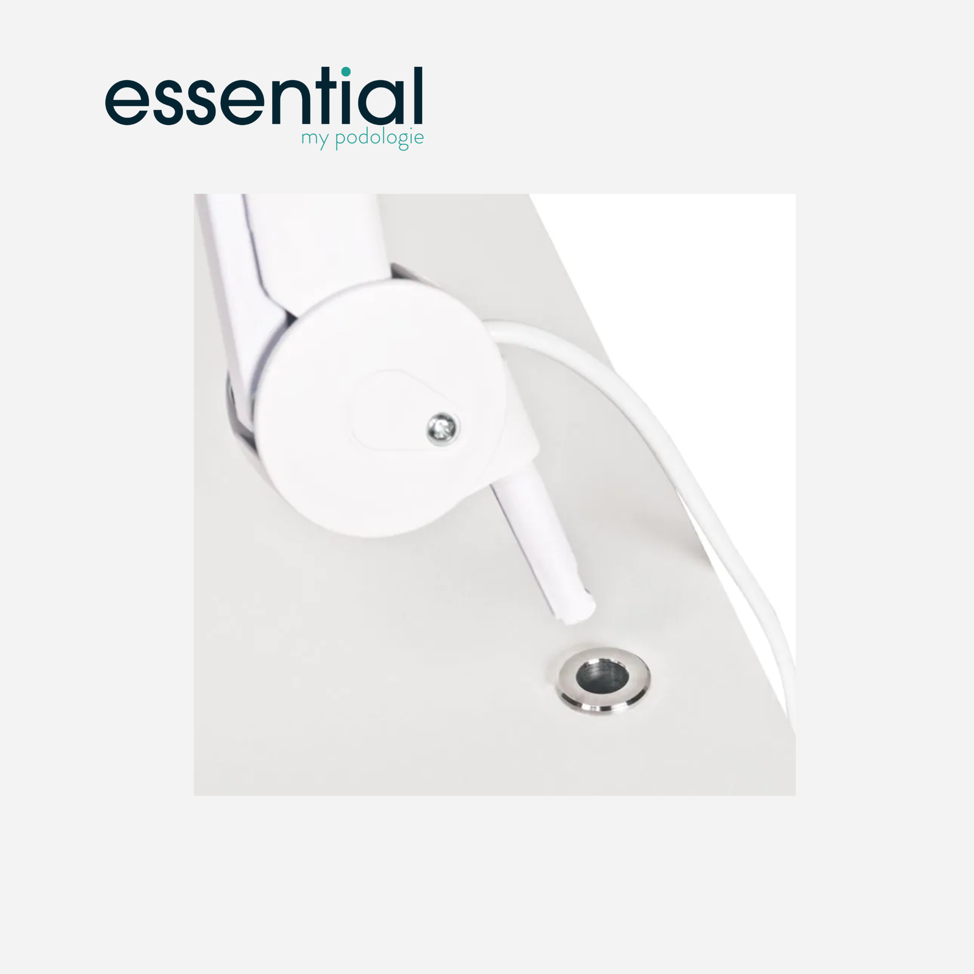 Support de Lampe loupe tubulaire en inox - Essential by My Podologie - My Médical